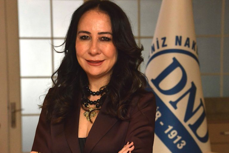 İzmir küresel ticarette kritik aktarma merkezi olmak istiyor