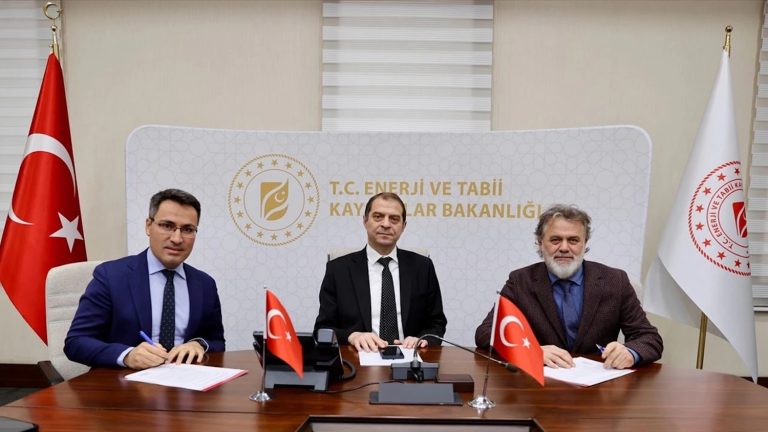 YEKA RES-2024 yarışmalarının sözleşmeleri imzalandı