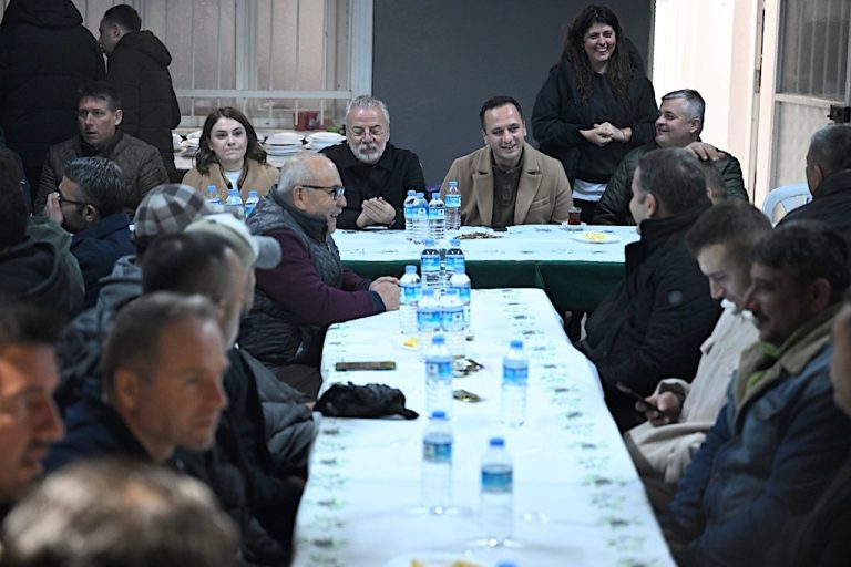 Başkan Eşki’ye teşekkür plaketi