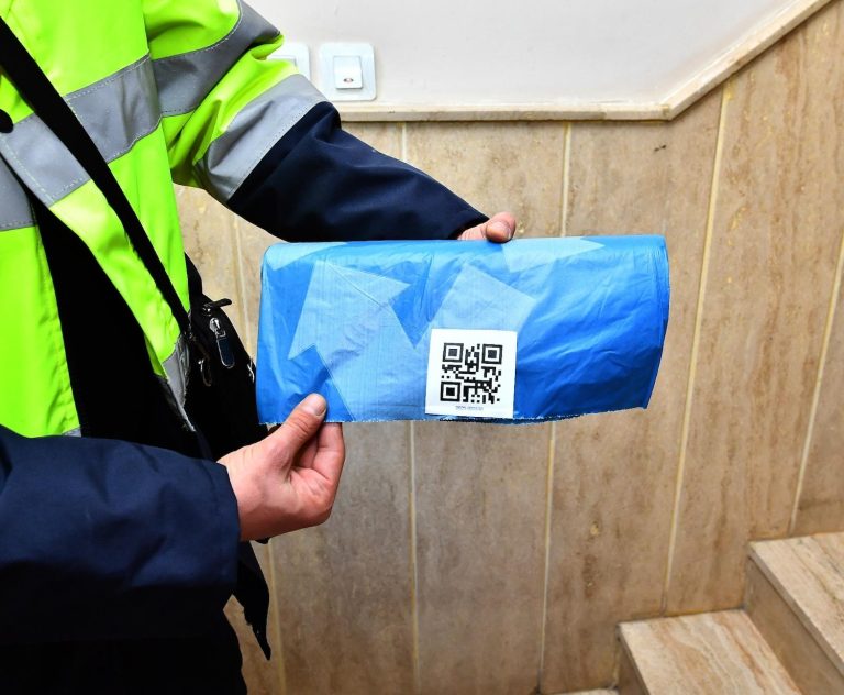 Atık yönetiminde ‘QR kodlu mavi poşet’ dönemi