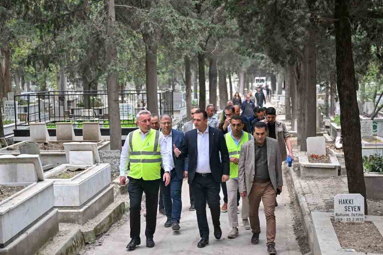 Büyükşehir ve ilçe belediyeler temizlik için el ele verdi