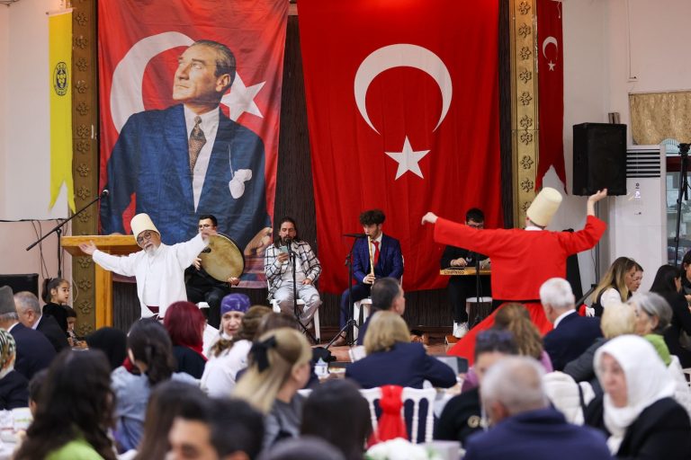 Şehit aileleri, gaziler iftarda buluştu