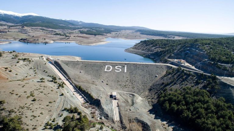 Uşak’a 22 yılda 12,9 milyar TL yatırım