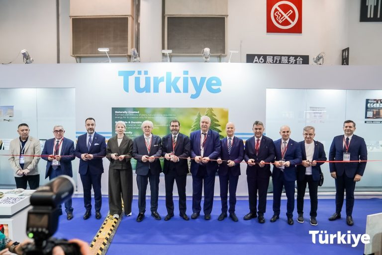 EİB, Çin’den yeni ihracat sözleşmeleriyle döndü