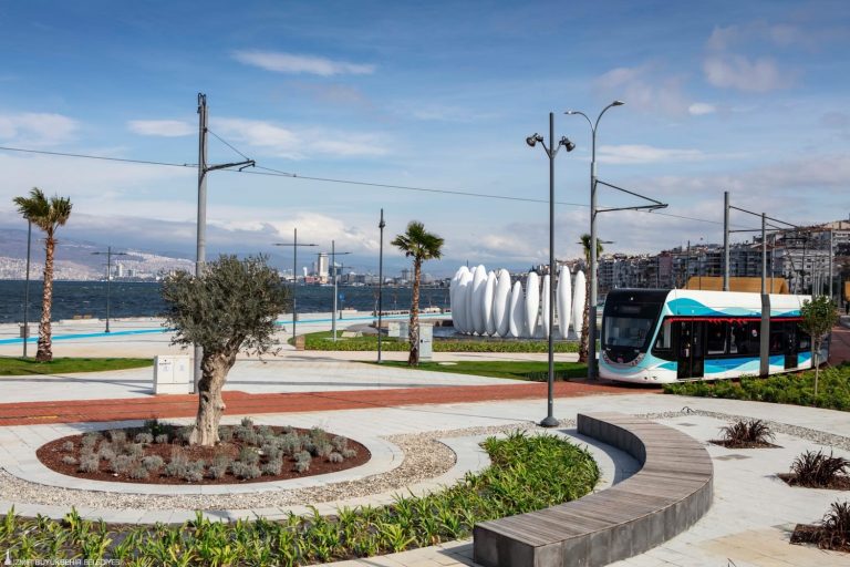 İzmir, Avrupa’nın öncü şehirleri arasında