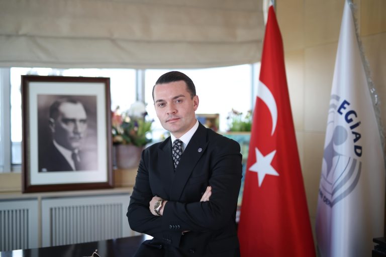 “EGİAD olarak emeğin yanında, üretimin merkezindeyiz”