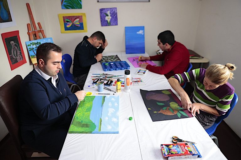 Konak Engelsiz Yaşam Köyü fark yaratıyor