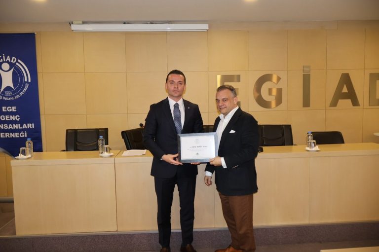 Yatırımcı makroekonomik öngörülebilirlik istiyor