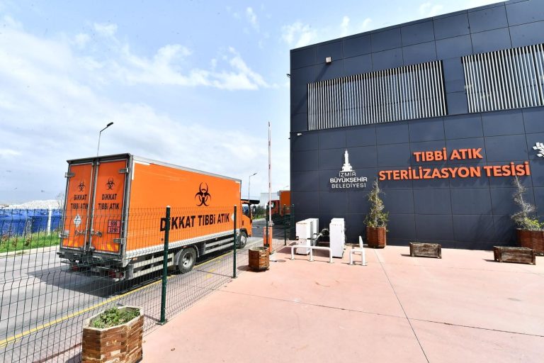 Günde 30 ton tıbbi atık dönüştürülüyor