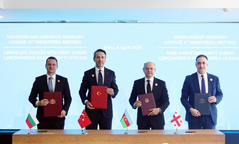 Bakü’de tarihi anlaşma