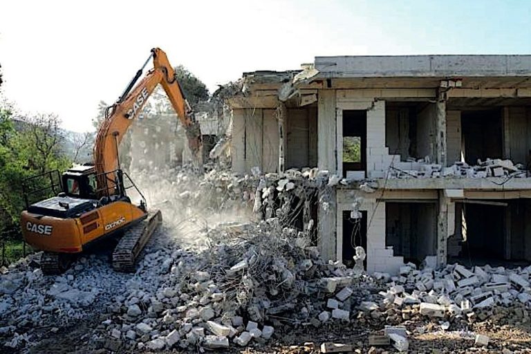 Ankara Büyükşehir Belediyesi yıkım işi yaptıracak