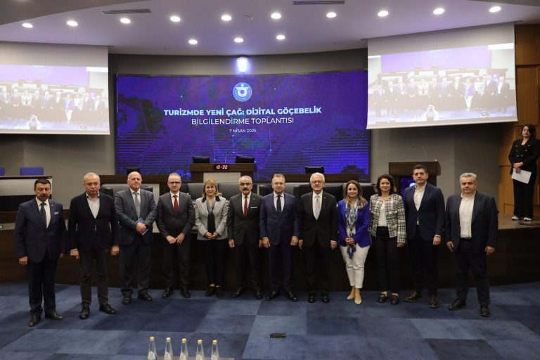 İzmir’den ‘40 milyonu aşan dijital göçebelere’ davet