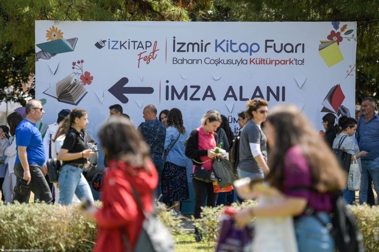 İZKİTAPFEST kapılarını açıyor