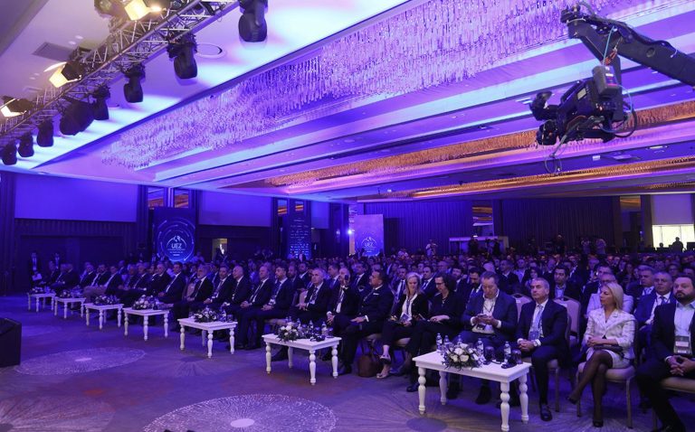 Küresel borç krizine vurgu