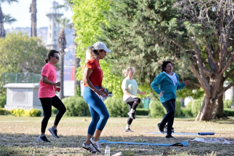Konak’ta ‘Açık Havada Sabah Sporu’ etkinlikleri başladı