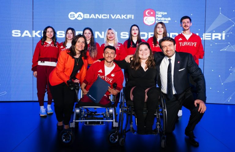 İlham veren yıldızlar ödüllerine kavuştu