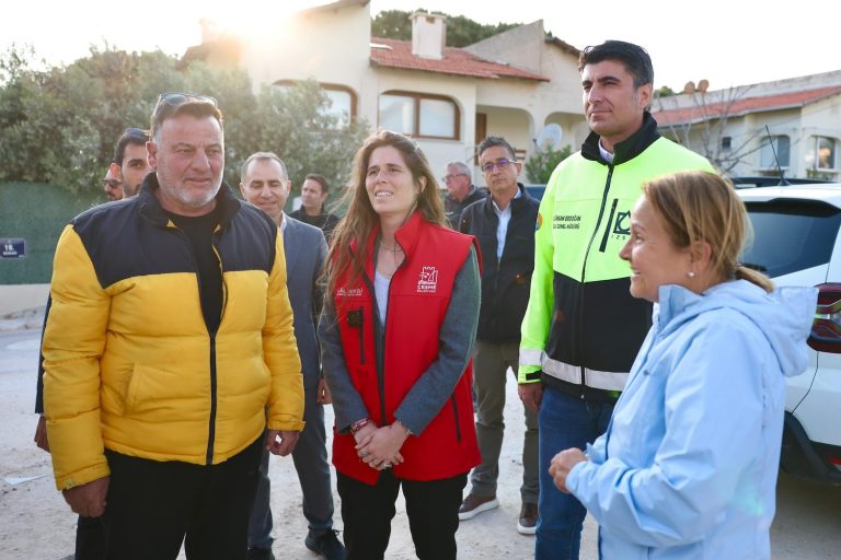 Çeşme’de sezon öncesi yoğun mesai