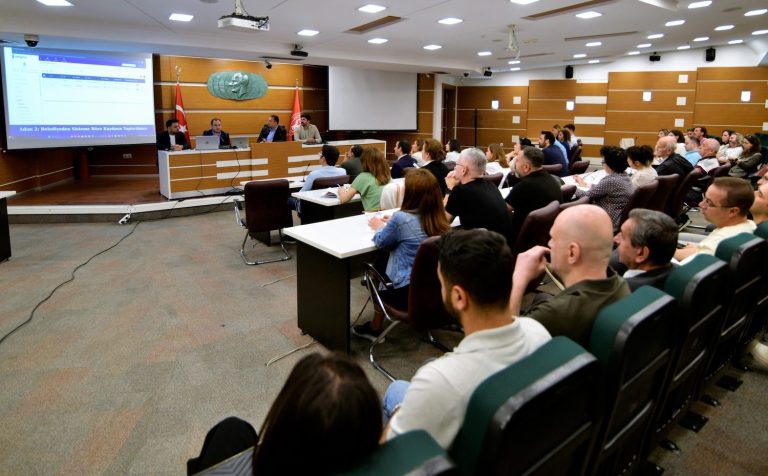 Bornova’da ‘E-Ruhsat’ dönemi başlıyor
