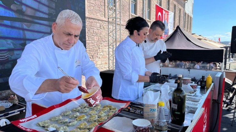 GastroFest Ayvalık ile yerel lezzetler dünya sahnesine taşındı