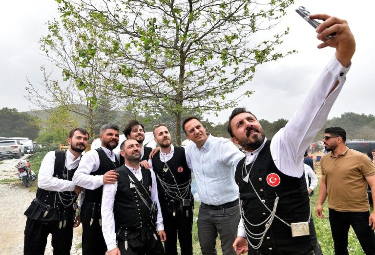 Başkan Eşki’den Karadeniz kültürüne destek