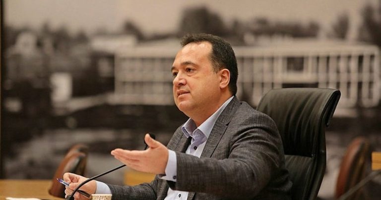 Yeni Manisa Büyükşehir Başkanı Besim Dutlulu oldu