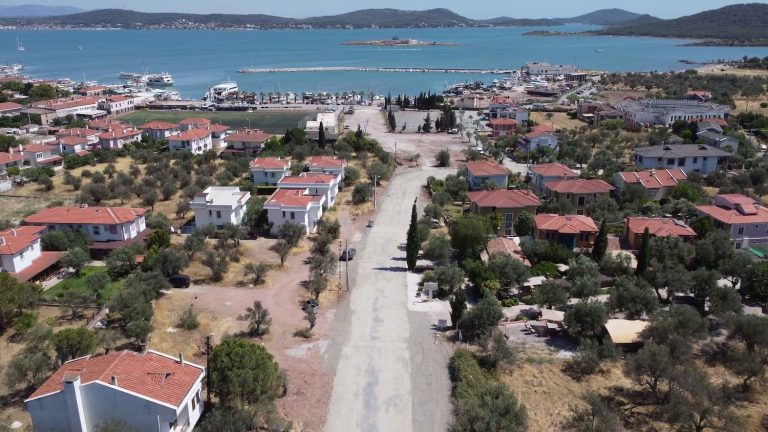 Cunda’ya 380 metre uzunluğunda alternatif yol yapıldı