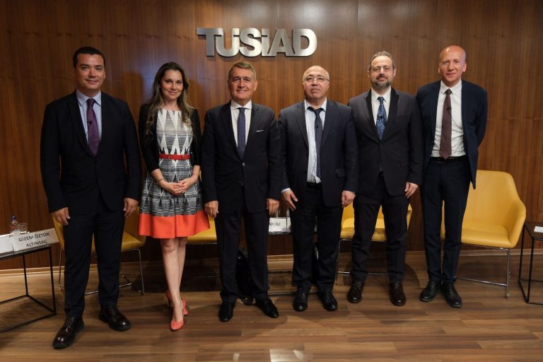 İhracatçıların rekabet gücü 2015’in altında