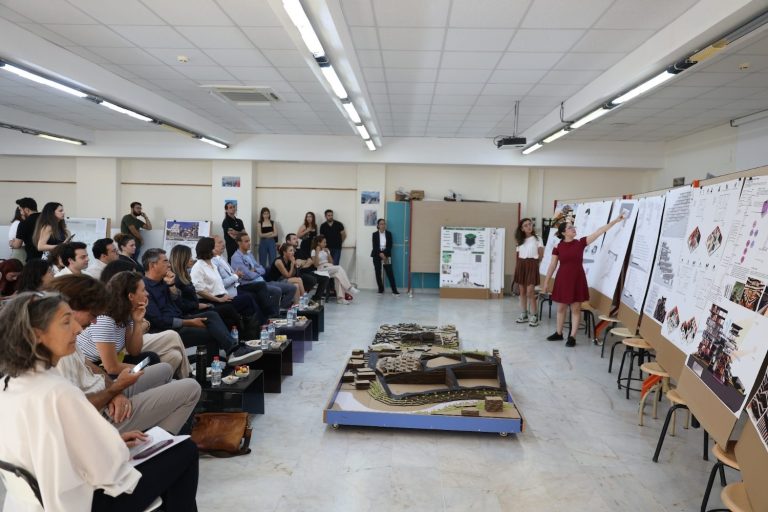 Öğrencilerden Karabağlar’a sürdürülebilir konut projeleri