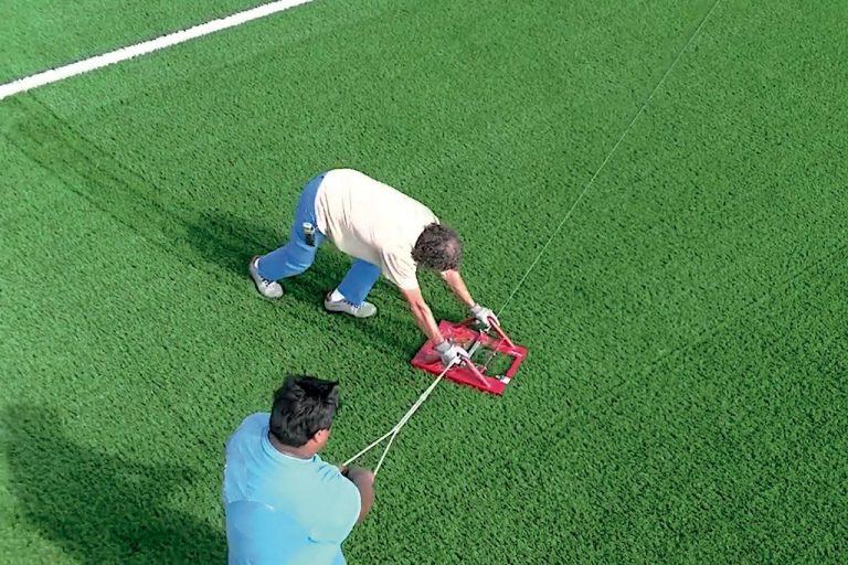 Trabzon Gençlik ve Spor İl Müdürlüğü çim saha tadilatı yaptıracak