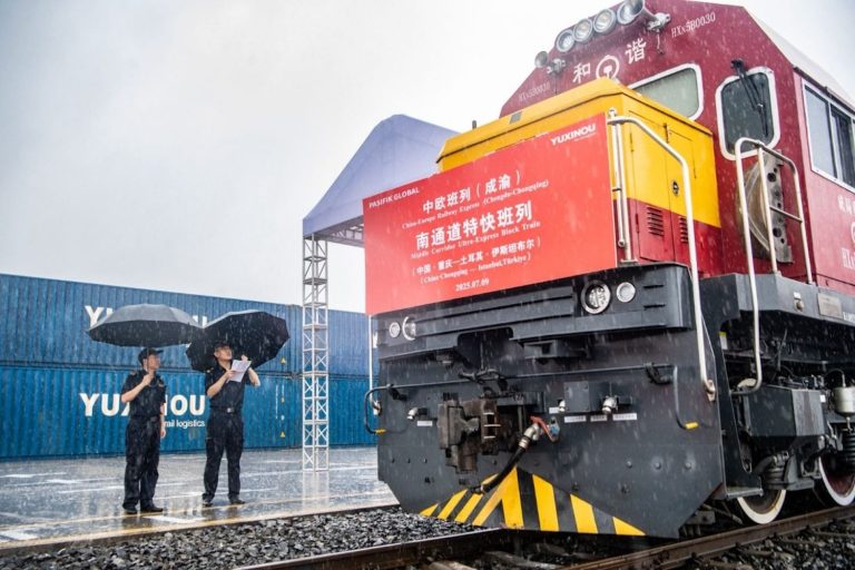 Çin’den Türkiye’ye düzenli tren seferleri başladı