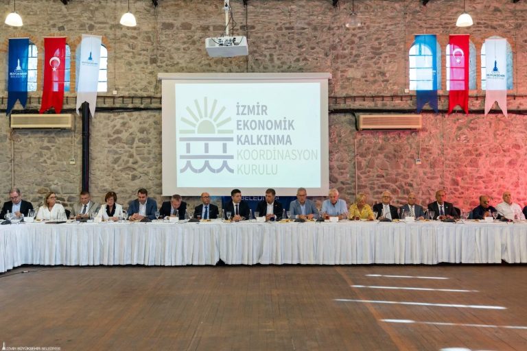 Başkan Tugay: Yangın bölgeleri için dayanışmaya ihtiyacımız var