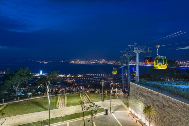 Teleferik yeni haliyle İzmirlileri bekliyor