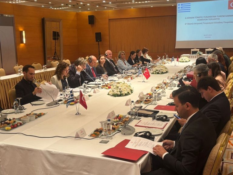 Türkiye’den Yunanistan’a turizmde yeni hamle