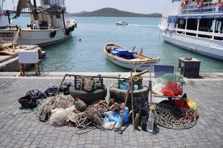 Ayvalık temizlik kampanyalarıyla teyakkuzda