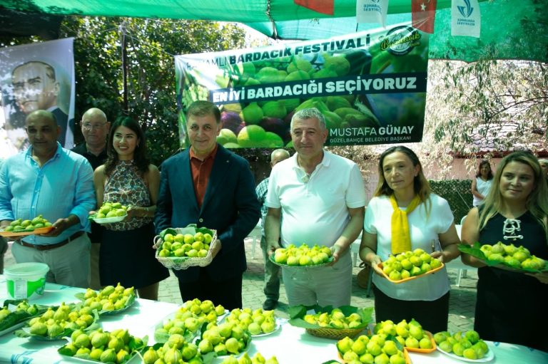 Bardacık Festivali’nde köylünün ürünü dalında kalmadı