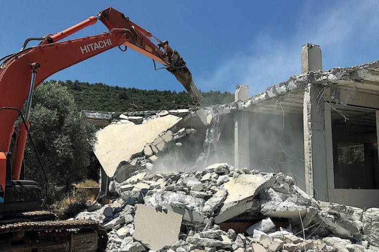 Dörtyol Belediyesi yıkım işleri yaptıracak