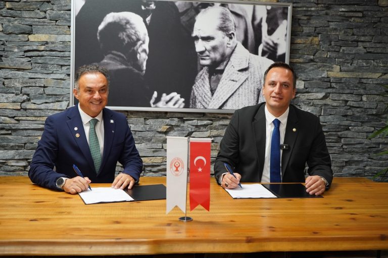 Bornova Belediyesi ile Çiğli Rotary Kulübü’nden ‘Atık Bank Projesi’