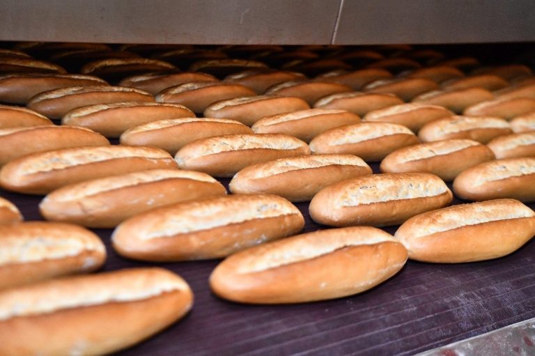 İzmir’de Halk Ekmek’e zam yok