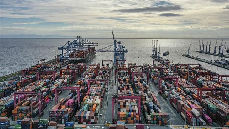 2025 yılı Kasım ayında ithalat ve ihracat arttı