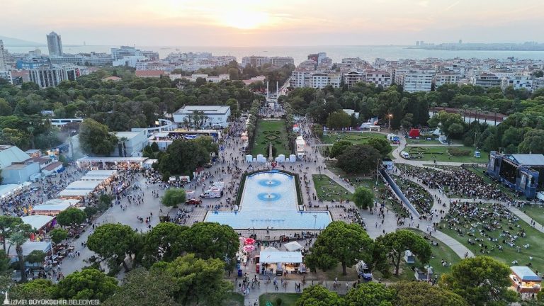 İEF ile fuar şehrin ‘kalbinde’