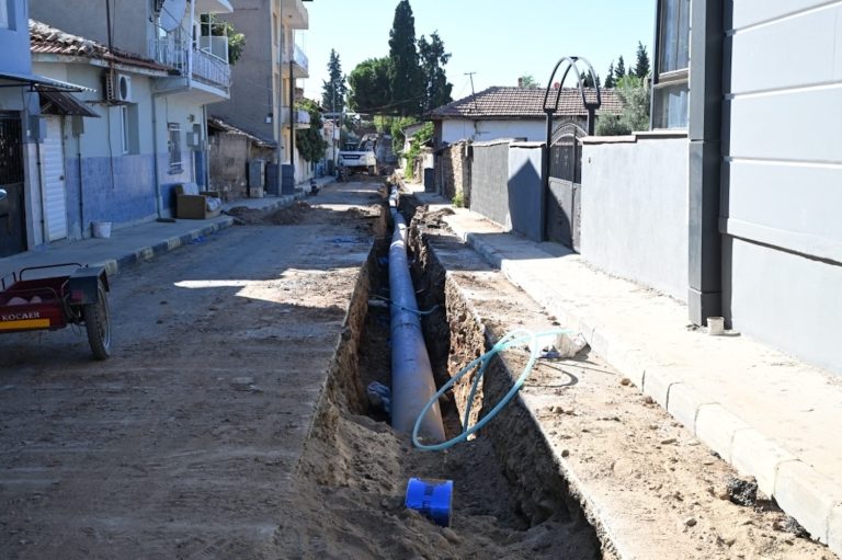 Manisa’dan Alaşehir’e 232 milyon TL’lik yol ve su yatırımı