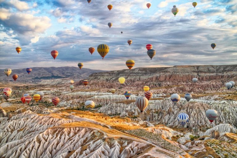 Yerli sıcak hava balonları 11 ülkeye uçtu