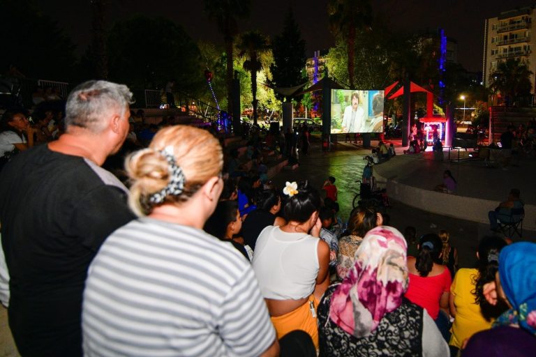 Bornova’da yaz akşamlarına sinema büyüsü geliyor