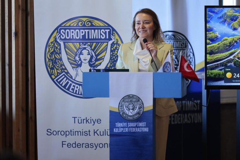 Başkan Mutlu, geleceğin kadın liderleri ile buluştu