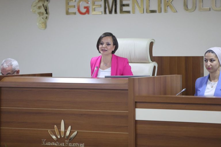 Karabağlar’da sosyal yardım ve kentsel dönüşüm kararları