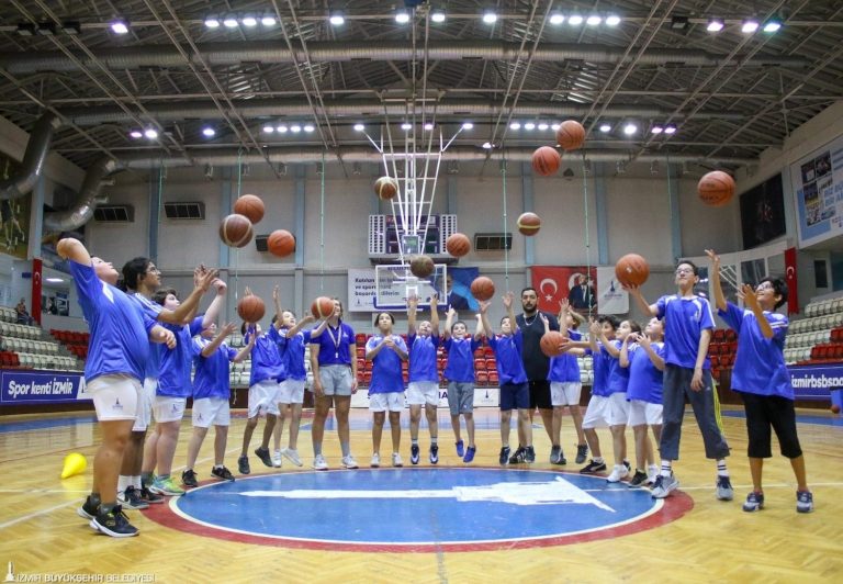 İzBB’in kış spor okulları 22 Eylül’de başlıyor