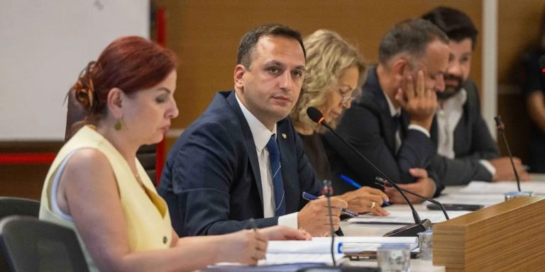 Bornova’da elektrikli araç dönemi başlıyor