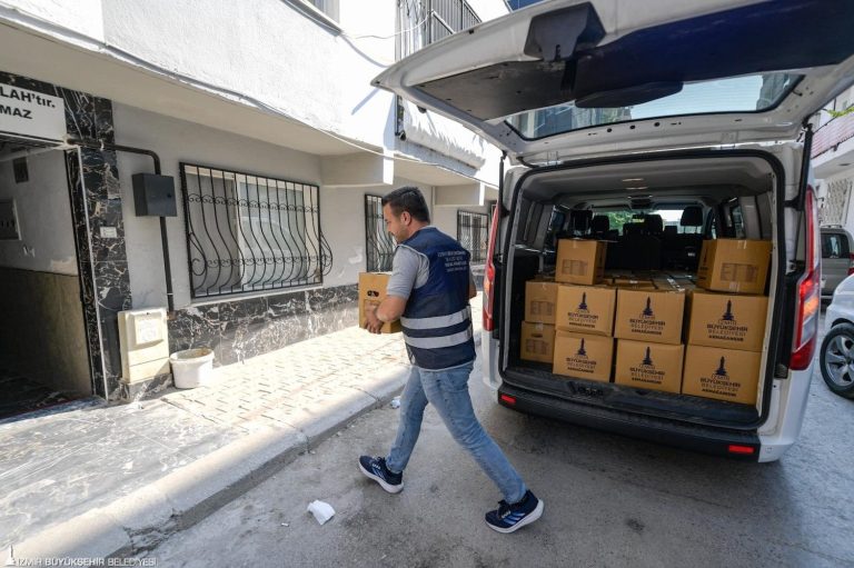 İzBB, ihtiyaç sahiplerine bir ‘Alo’ kadar yakın