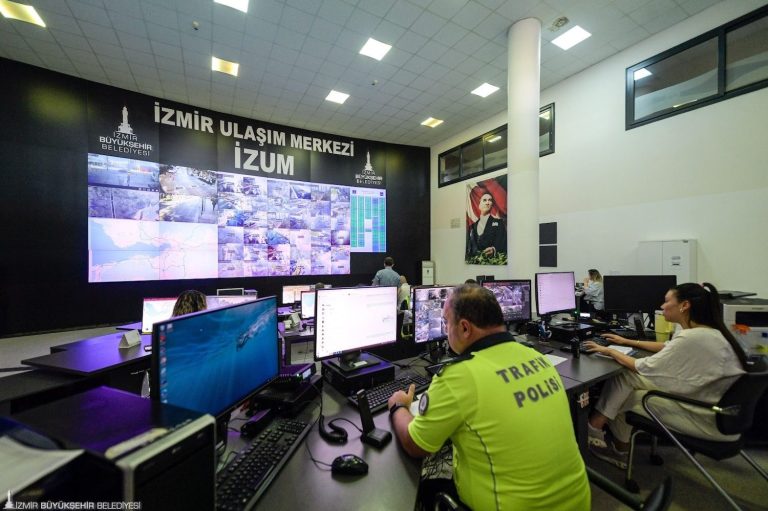İzmir trafiği İZUM’un radarında