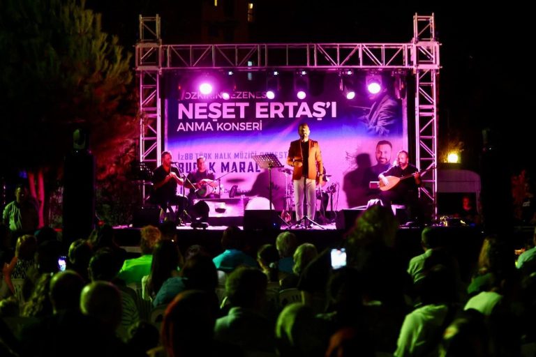 Karabağlar’da Neşet Ertaş, türküleriyle anıldı